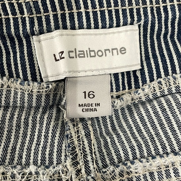 Liz Claiborne Striped Pull On Stretchy Jean Shorts Denim Size 16 - Picture 5 of 6